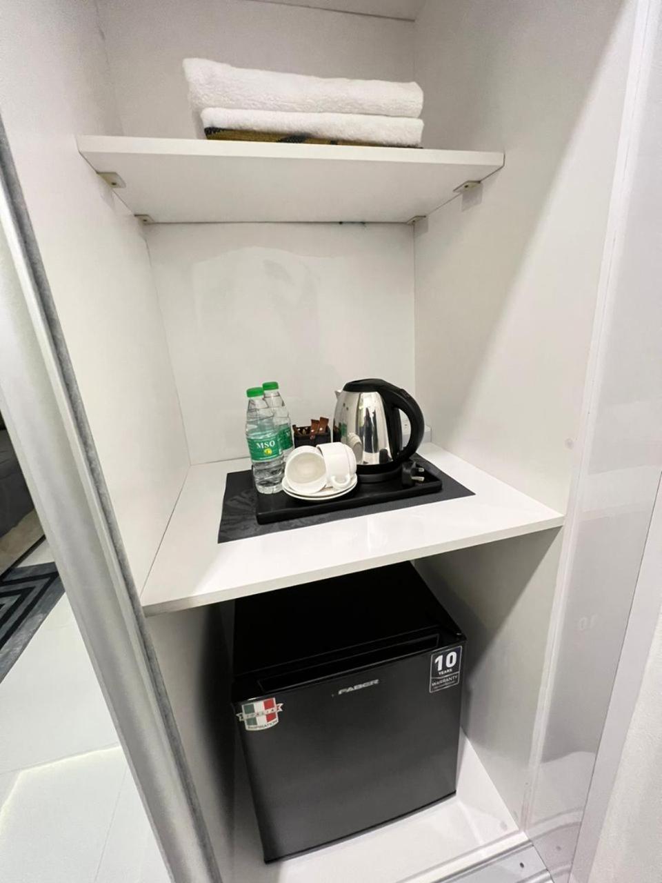 Auranad Tinyhouse Bandar Tanah Merah Wifi Netflix Экстерьер фото